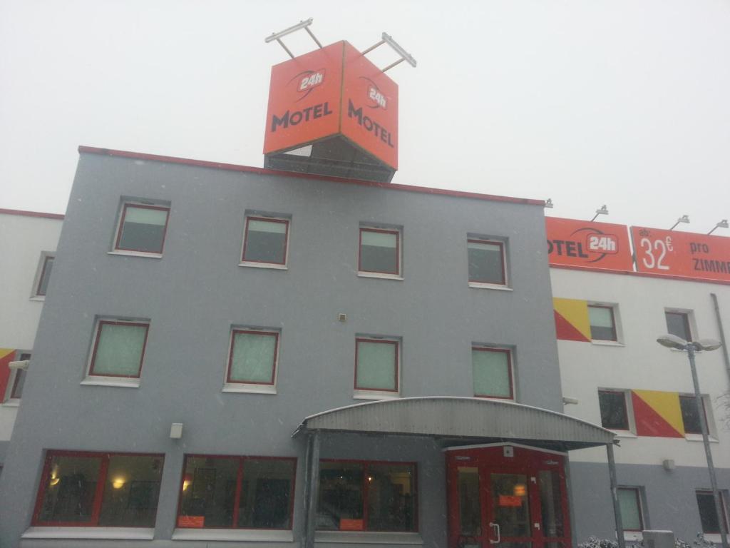 Motel 24H Mannheim Ngoại thất bức ảnh