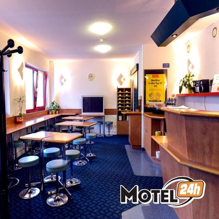 Motel 24H Mannheim Ngoại thất bức ảnh